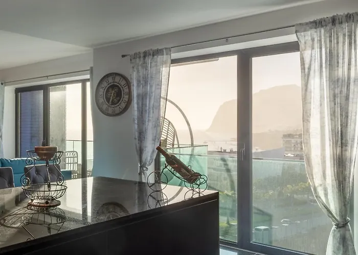 Guestready - Stunning Retreat In Funchal (Madeira)